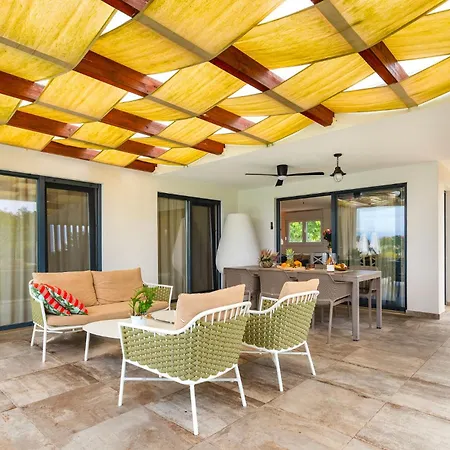 Villa Royal One Nin